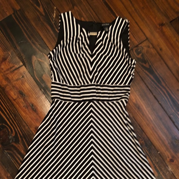 White House Black Market Dresses & Skirts - White House Black Market Dress